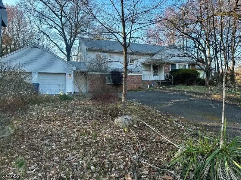 1965 Inverness Dr, Scotch Plains Twp., NJ 07076