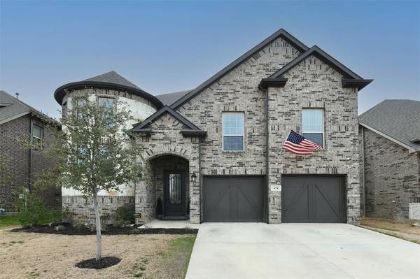 674 Harris Ridge Drive,  Arlington,  TX 76002