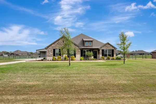 8944 Winding Way,  Godley,  TX 76044