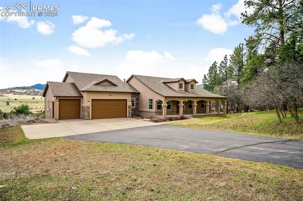 4077 Cheyenne DR, Larkspur, CO 80118