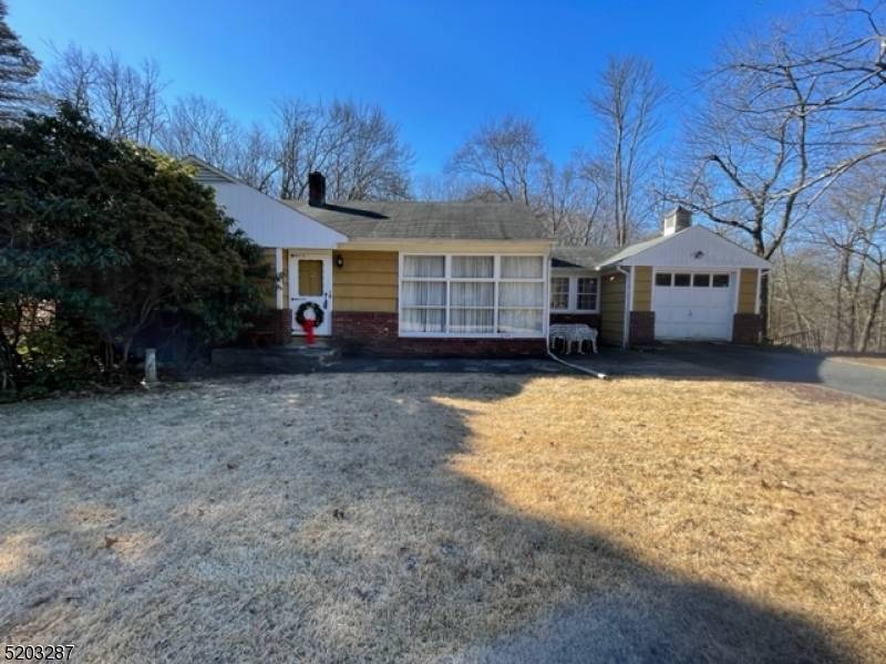 86 Oak Rd, Boonton Twp., NJ 07005