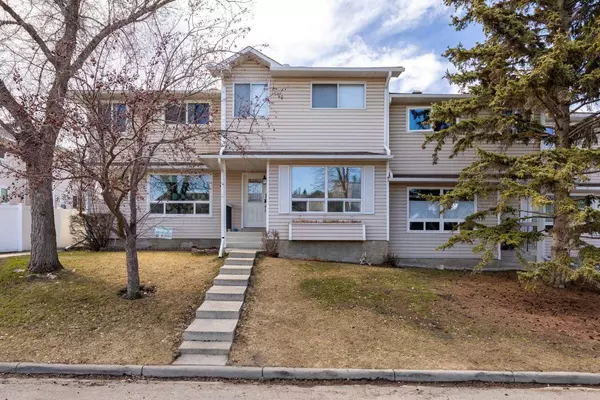 Calgary, AB T2W 4Y4,19 Woodfern RD SW