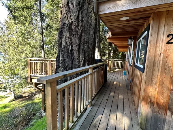 Salt Spring, BC V8K 1M1,1136 North End Rd #Cabin 2