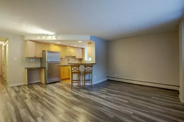 Calgary, AB T2E 0J3,340 4 AVE NE #101