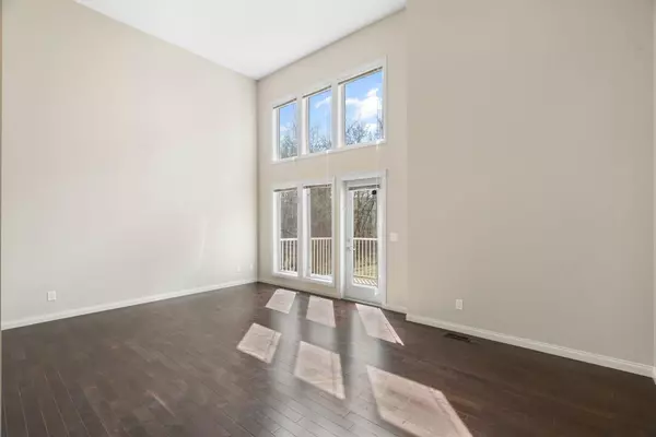 Calgary, AB T3H 0K6,1109 Wentworth Villas SW