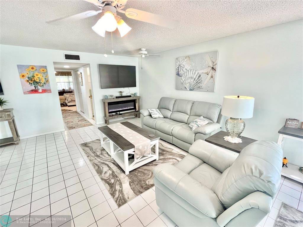 Delray Beach, FL 33445,1235 W Club Drive #C