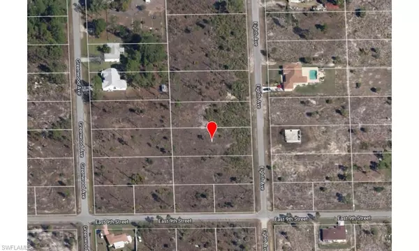 Lehigh Acres, FL 33972,905 8th AVE