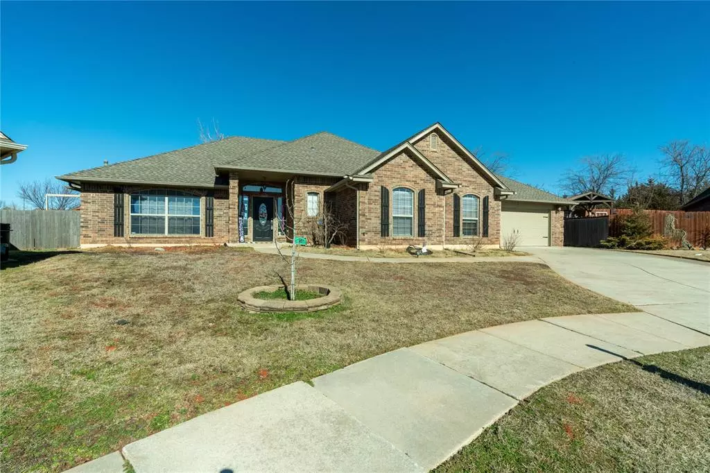 Moore, OK 73160,2105 SE 9th Street