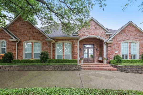 9509 Shady Valley Drive, Dallas, TX 75238