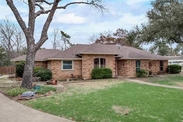 822 Penn Place, Cedar Hill, TX 75104