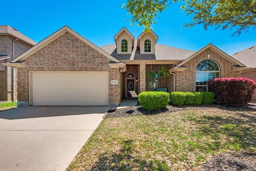 5903 Ridgeway Drive, Grand Prairie, TX 75052