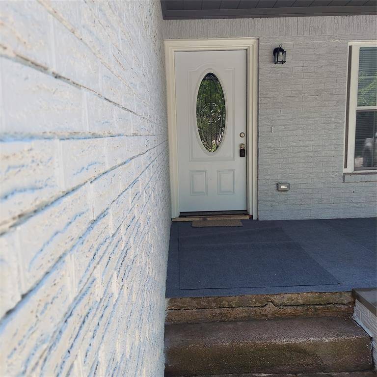 Bowie, TX 76230,312 E Nelson Street E