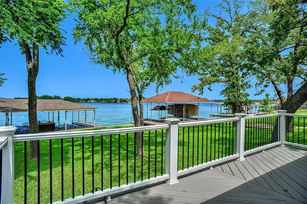 Lake Kiowa, TX 76240,115 Hogan Drive