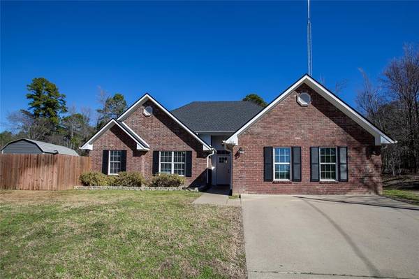 264 CR 2267,  Mineola,  TX 75773