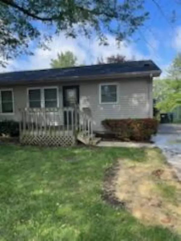 2129/2131 Davis, Iowa City, IA 52240