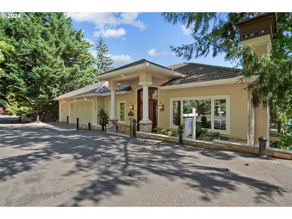 Lake Oswego, OR 97034,2240 Summit CT