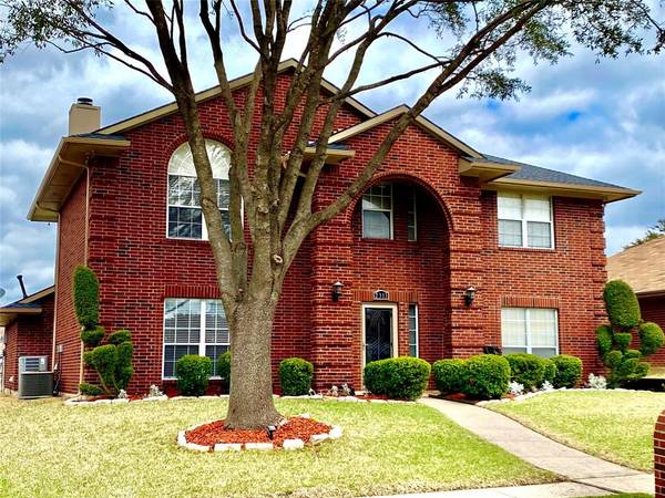 2313 Buckeye Drive, Mesquite, TX 75181