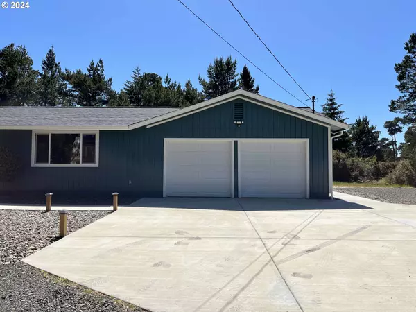 Florence, OR 97439,2034 45TH ST