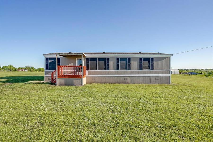 5504 Texas Street, Joshua, TX 76058