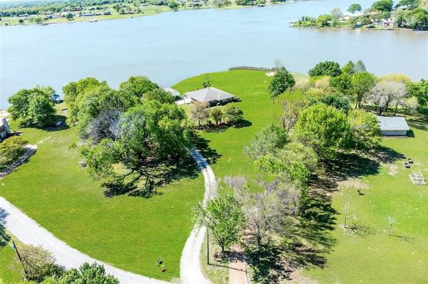 2206 Beavers Point,  Bonham,  TX 75418