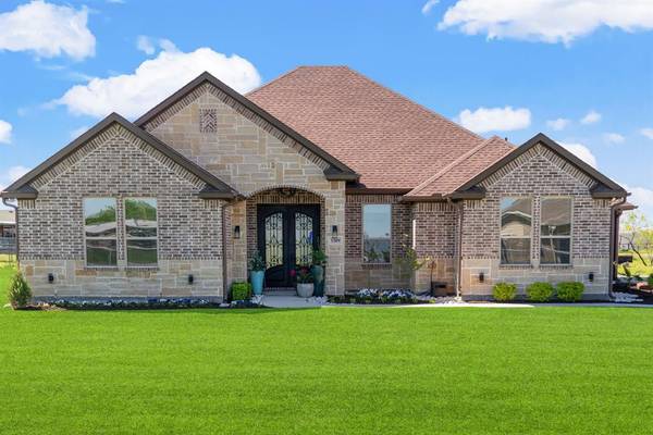 3309 Chinaberry Lane, Joshua, TX 76058