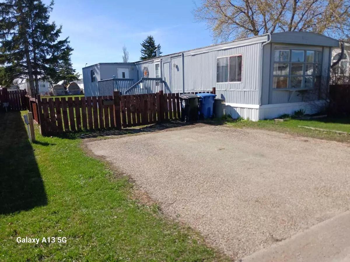 Blackfalds, AB T0M0J0,4922 Womacks RD #61