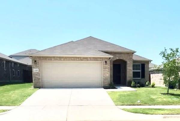 1128 Trace Drive, Aubrey, TX 76227