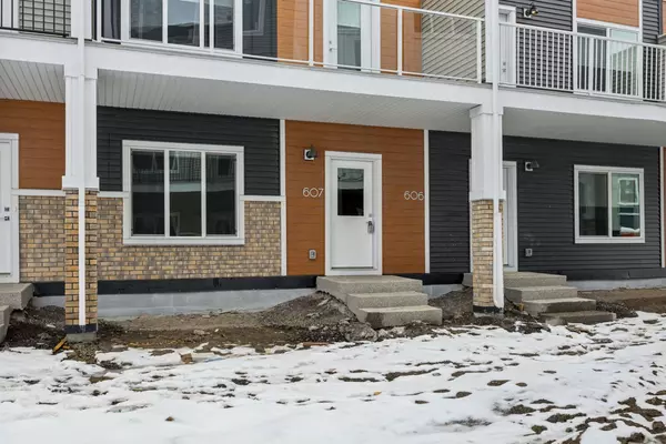 Calgary, AB T2X 5L1,335 Creekside BLVD SW #607