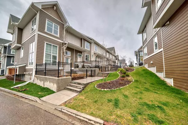 Calgary, AB T3M 2C3,625 Cranbrook WALK SE