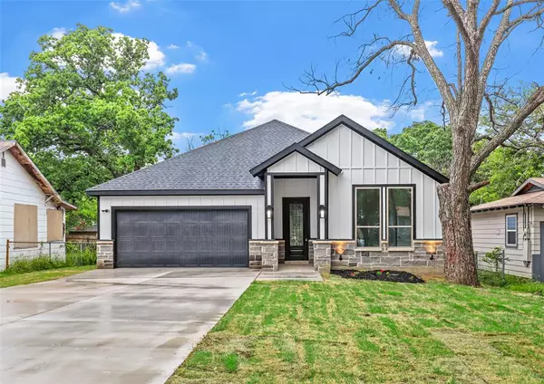 2813 Canton Drive,  Fort Worth,  TX 76112