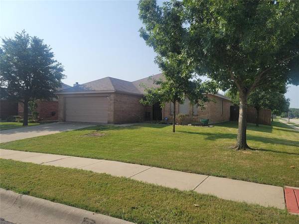 1529 Evan Drive, Denton, TX 76207