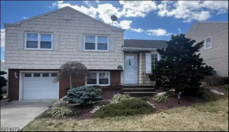 13 Lambert St, Woodbridge Twp., NJ 07095