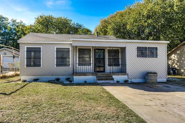 3120 S Wesleyan Drive, Fort Worth, TX 76105