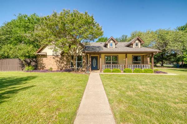 941 S Berry Trail Court, Copper Canyon, TX 75077