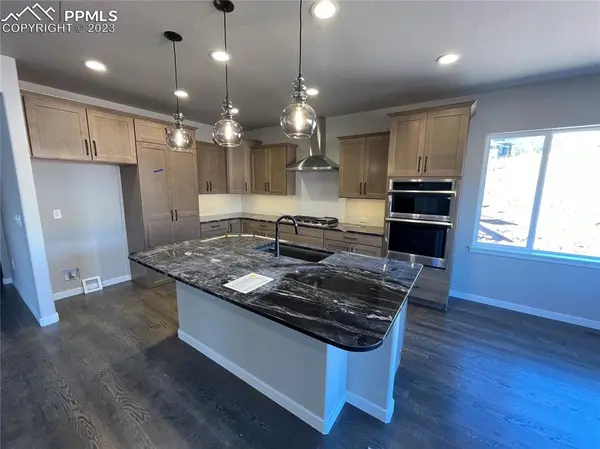 5425 Mesa Top DR, Monument, CO 80132