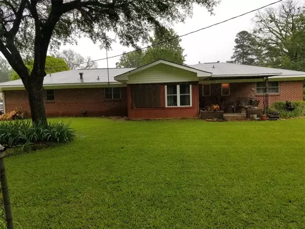 Benton, LA 71006,1003 Robert Lane