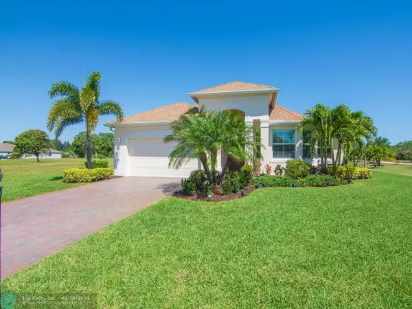 8385 Paladin Sq, Vero Beach, FL 32967