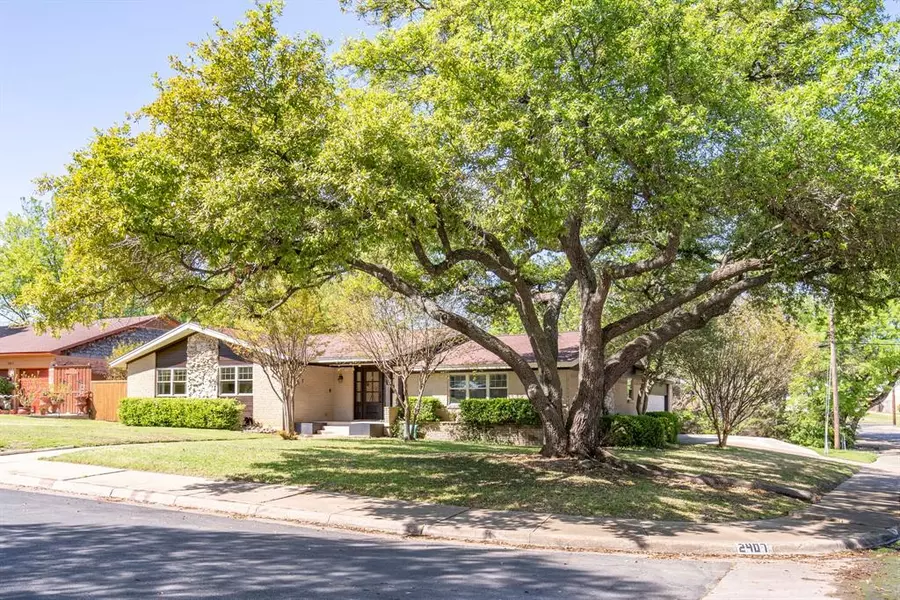 2407 Greenport Drive, Dallas, TX 75228