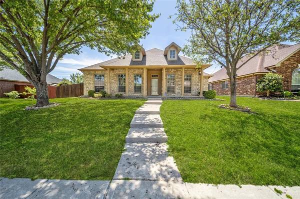 3013 Sandhurst Drive, Mesquite, TX 75181