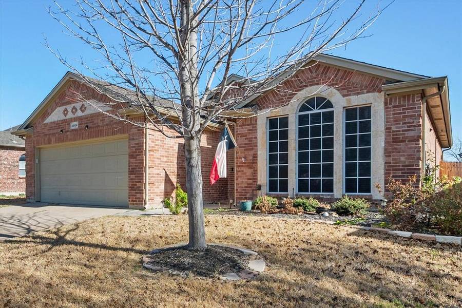 5904 Ozark Drive, Fort Worth, TX 76131