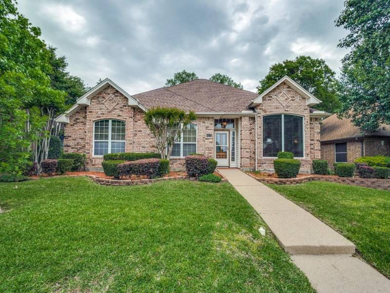 4202 Crestedge Lane, Carrollton, TX 75010