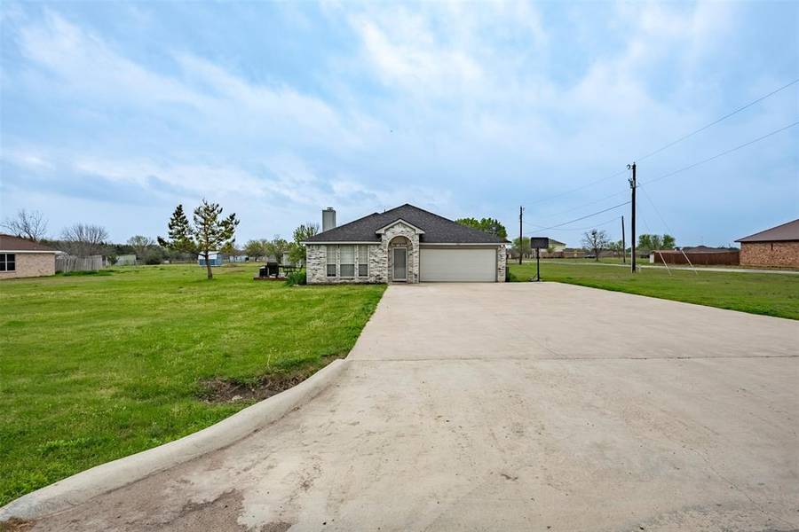 1801 Stainback Road, Red Oak, TX 75154