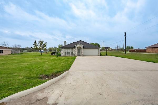 1801 Stainback Road,  Red Oak,  TX 75154