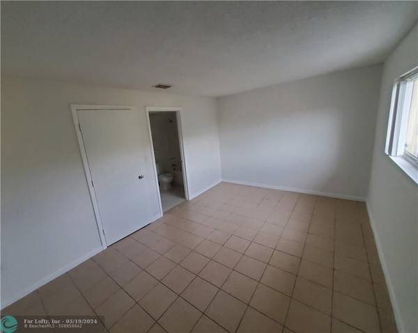 Miami, FL 33193,14900 SW 82nd Ter  #14-202