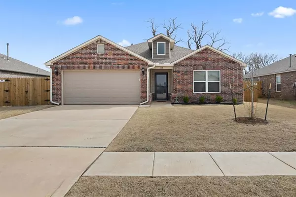 612 Fox Hollow Court, Newcastle, OK 73065