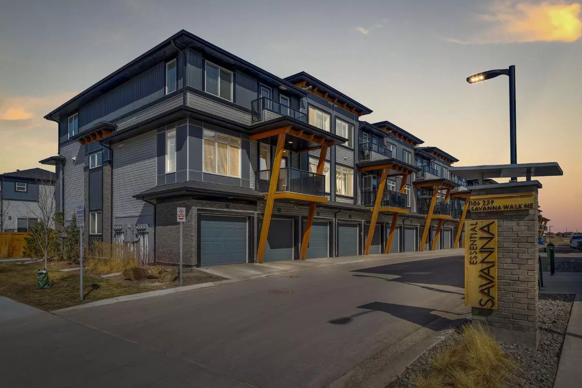 Calgary, AB T3J0Y3,174 Savanna WALK NE