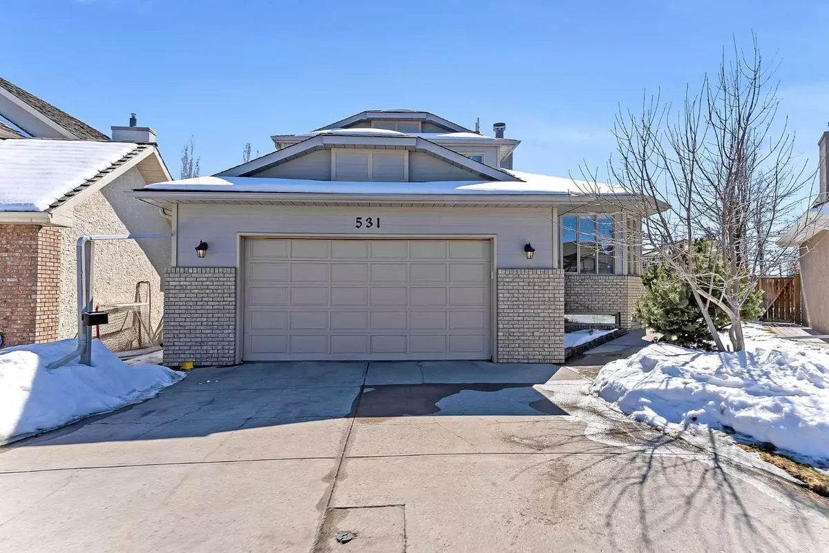 Calgary, AB T2W 6A4,531 Woodbriar PL SW