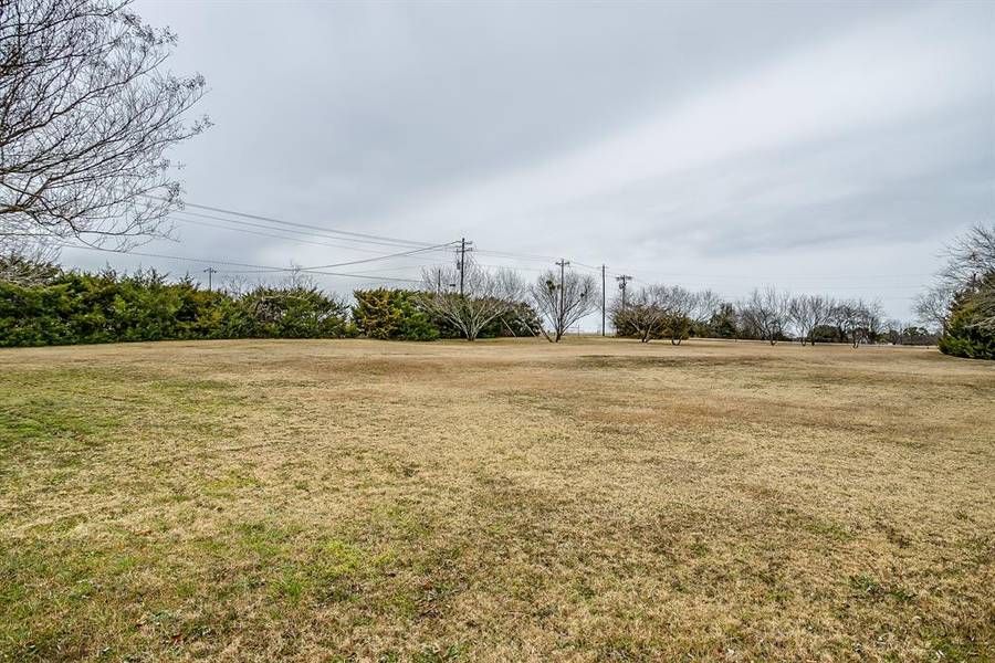 7909 Walnut Drive, Alvarado, TX 76009