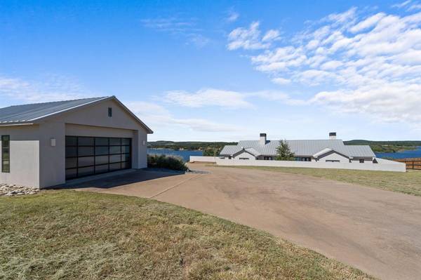 1021 Pecan, Graford, TX 76449