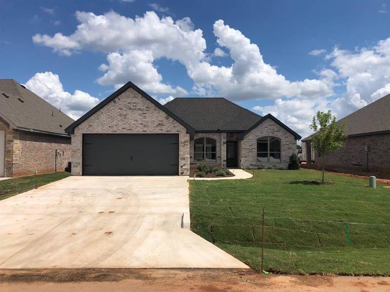 3315 Arrow Creek Drive, Granbury, TX 76049